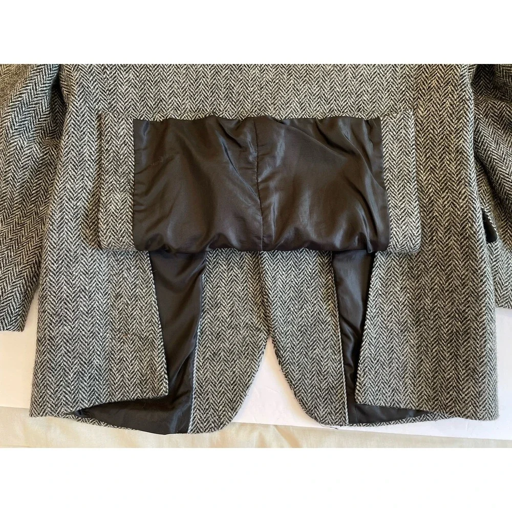 Harris Tweed Stafford Blazer Mens 42R Gray Herringbone‎ Wool Sport Coat Classic